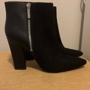 Nine West Black Ankle Booties with Zipper